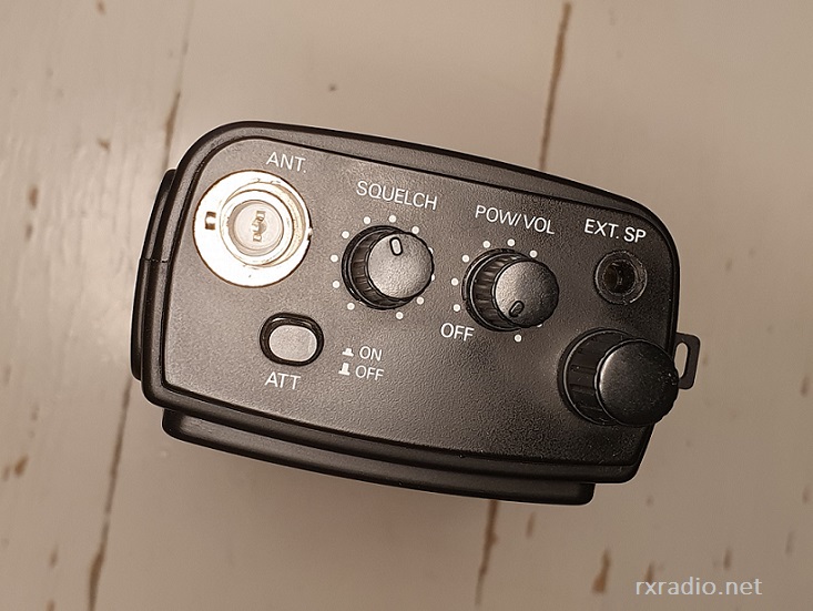 yupiteru_7000_vol_antenna_att_dials
